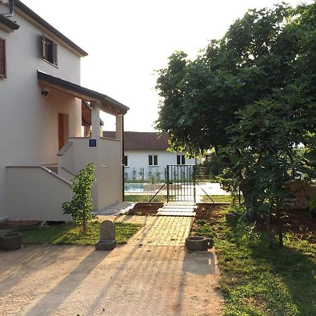 Holiday Home Maver Forty โปเรช ภายนอก รูปภาพ