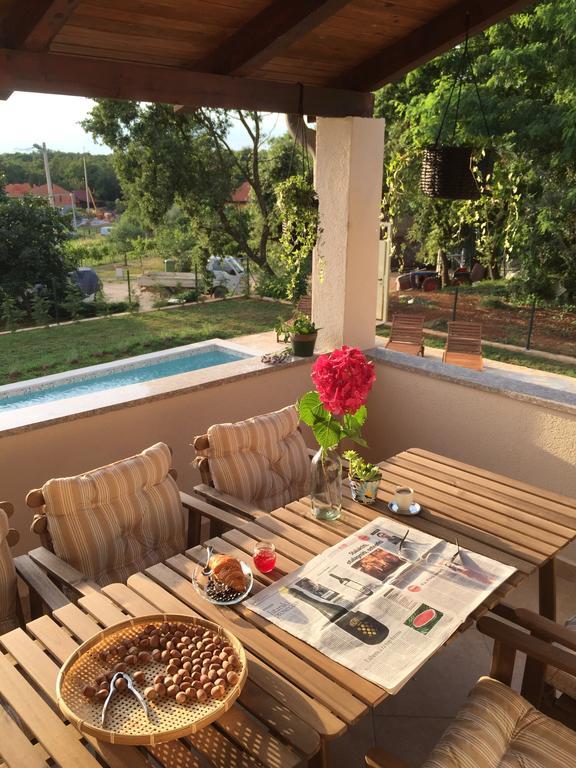 Holiday Home Maver Forty โปเรช ภายนอก รูปภาพ